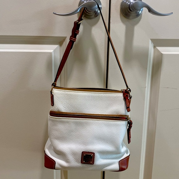 Dooney & Bourke white shoulder purse - Picture 8 of 9